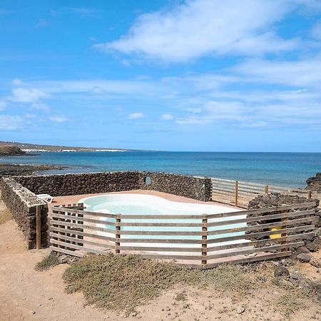Playa Marina Eco Beach And Pool Bungalow Mala View Arrieta  Exteriör bild